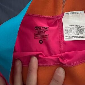 Nike pink cropped leggings